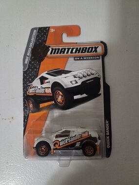 Matchbox MBX Explorers Quick Sander Desert Racer White New